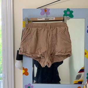 forever 21 flowy beige shorts